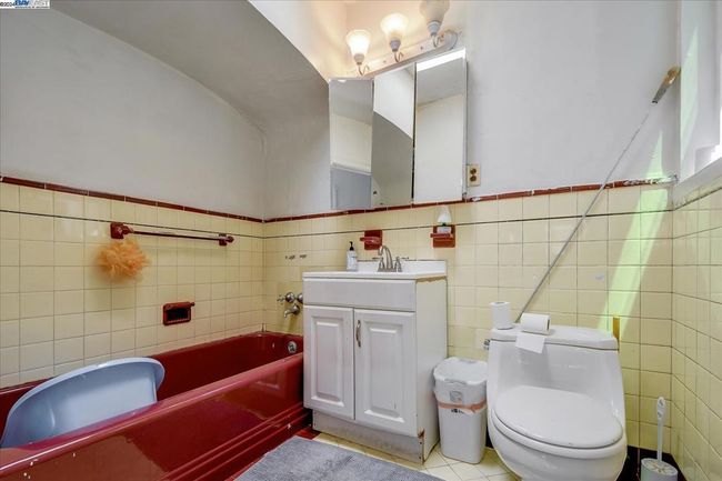 324 Sawyer St, House other with 2 bedrooms, 1 bathrooms and 1 parking in San Francisco CA | Image 13