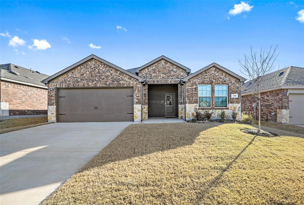 Fueller Dr, Aubrey, TX 76227