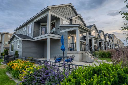 2303 W Bridge Ave, Spokane, WA, 99201-1624 | Card Image