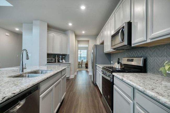 187 Glass Mountain Way, House other with 4 bedrooms, 4 bathrooms and 4 parking in Dripping Springs TX | Image 9