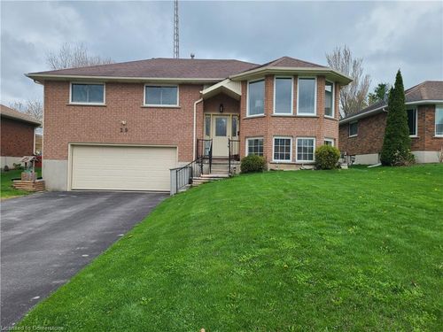 29 Bonniewood Dr, Drayton, ON, N0G1P0 | Card Image
