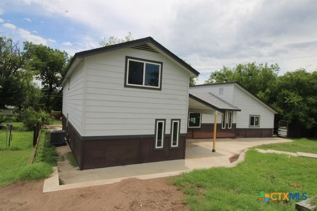 203 Spring St, House other with 4 bedrooms, 3 bathrooms and null parking in Lampasas TX | Image 26