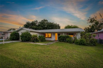 2083 Hillwood Drive, House other with 2 bedrooms, 2 bathrooms and null parking in Clearwater FL | Image 1