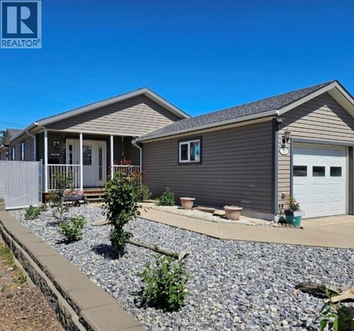 720 105 Ave, Dawson Creek, BC, V1G2K6 | Card Image