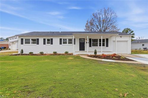 5400 Challedon Dr, Virginia Beach, VA, 23462-4112 | Card Image