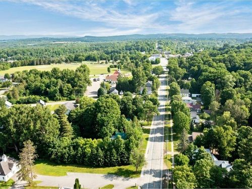 410 Main St, Derby, VT, 05829-9582 | Card Image