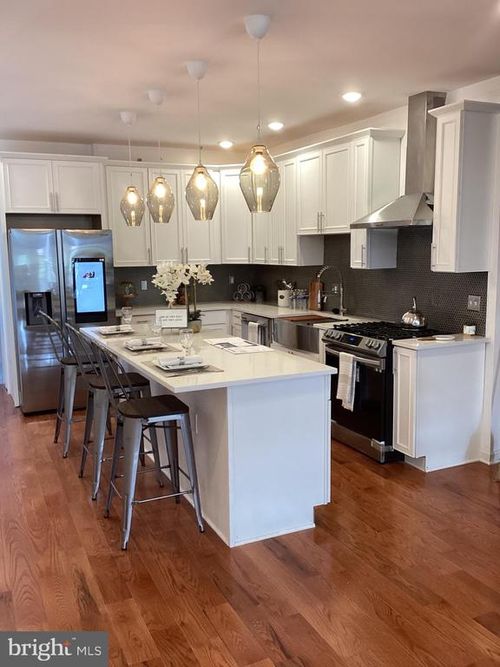 221 E Slocum St, PHILADELPHIA, PA, 19119-2149 | Card Image