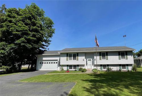 3667 State Route 364, Canandaigua, NY, 14424-8307 | Card Image