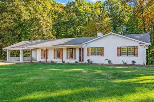 3924 Prides Rd, East Bend, NC, 27018-8118 | Card Image