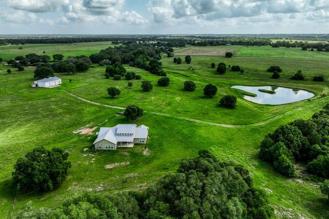 1470 S Nassau Rd, Home with 3 bedrooms, 3 bathrooms and null parking in Round Top TX | Image 30