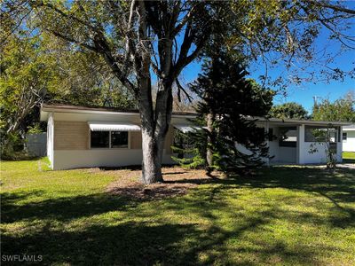 1685 Daniels Drive, House other with 2 bedrooms, 1 bathrooms and null parking in North Fort Myers FL | Image 2