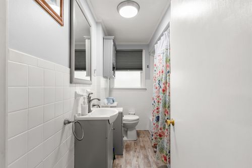 1 Lisa Street, Windham, NH, 03087 | Card Image