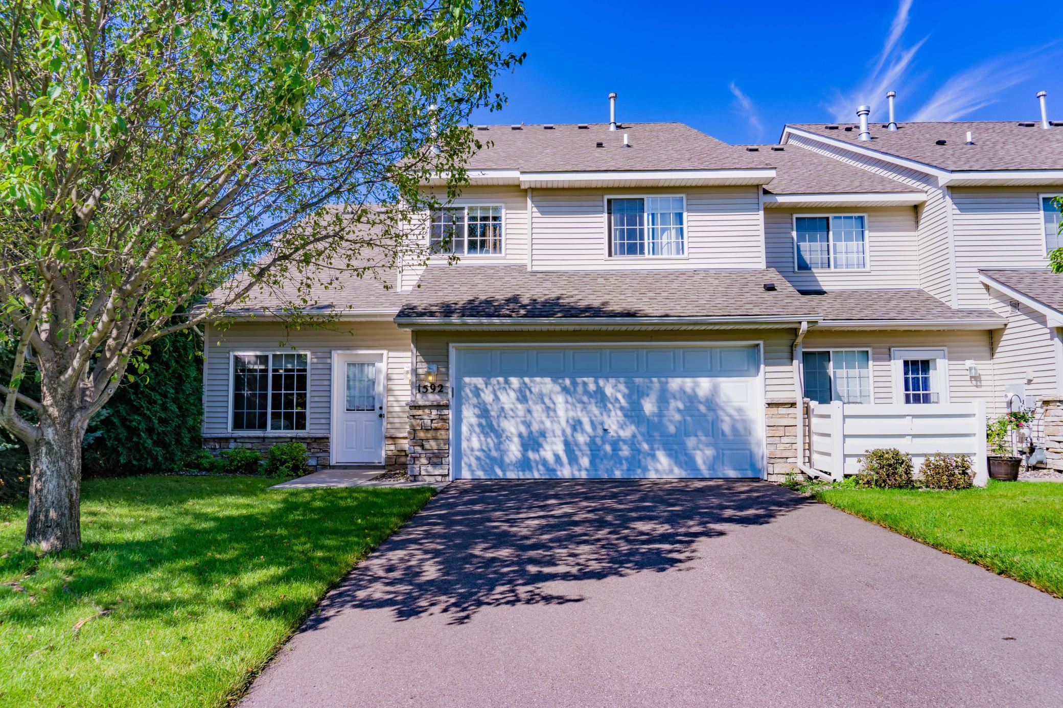 Serenity Ln, Waconia, MN 55387