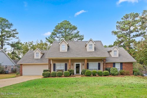 214 Indian Pines Ln, Madison, MS, 39110-9567 | Card Image
