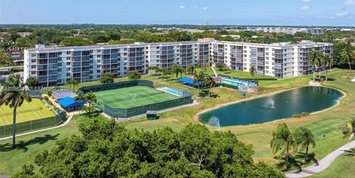 305-800 S Hollybrook Dr, Pembroke Pines, FL, 33025-4031 | Card Image