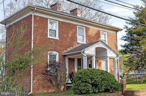 509 7 1/2 St Sw, Charlottesville, VA, 22903-3807 | Card Image