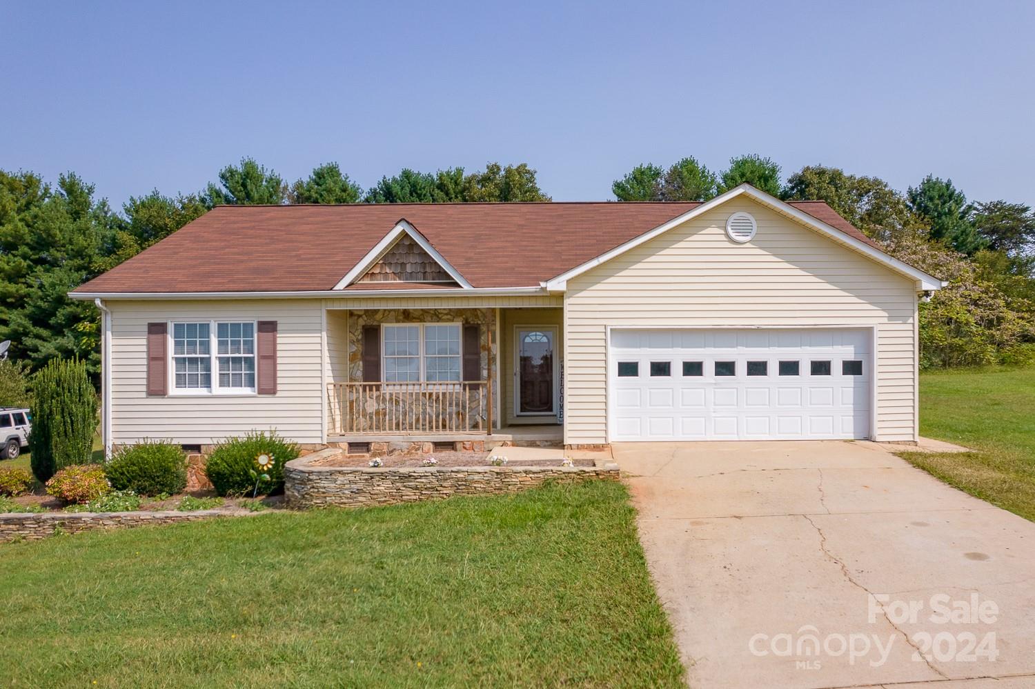 Rocketts Way, Newton, NC 28658