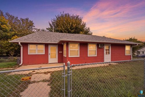 1900 W 15th St Street, Sioux Falls, SD, 57104 | Card Image