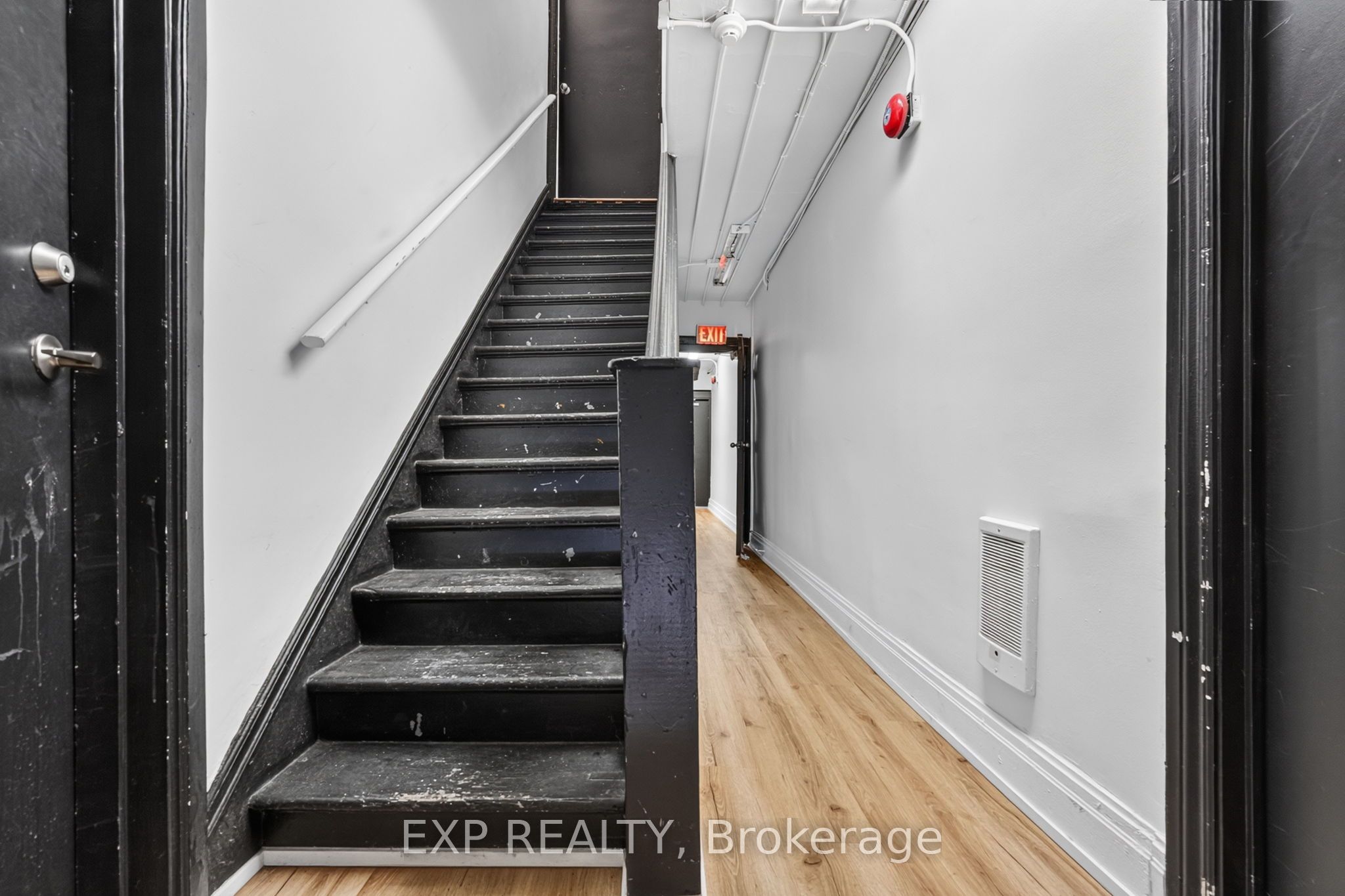 Commercial Sale in Hamilton 4