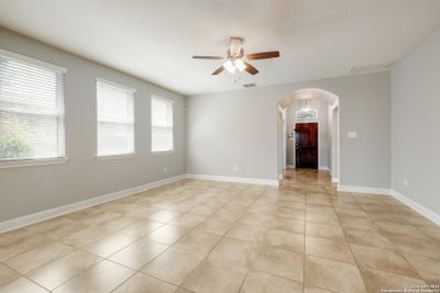 12535 Quarter J, House other with 3 bedrooms, 2 bathrooms and null parking in San Antonio TX | Image 3