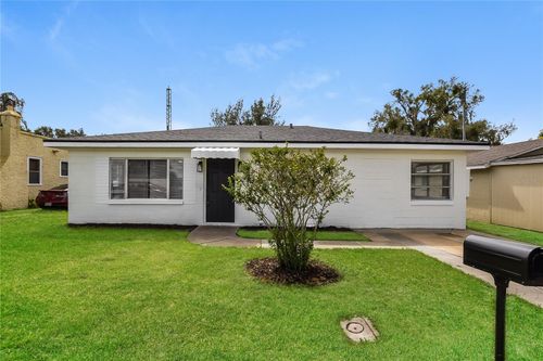 102 W Saint Louis Ave, EUSTIS, FL, 32726-6140 | Card Image