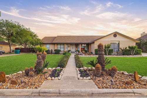 15224 Park Place Dr, Lytle, TX, 78052-4103 | Card Image