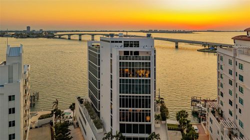 600-280 Golden Gate Pt, Sarasota, FL, 34236-6669 | Card Image