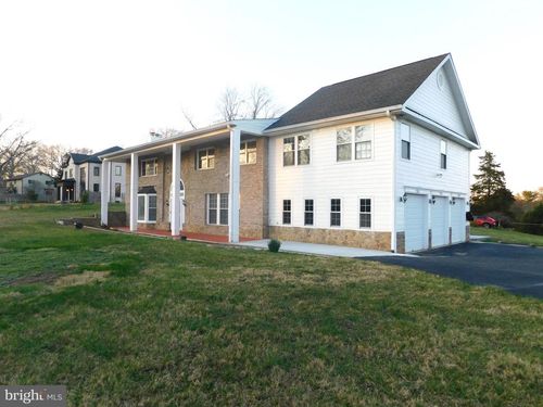 10828 Miller Rd, OAKTON, VA, 22124-1816 | Card Image