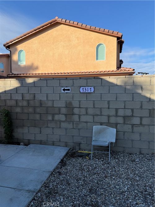 7317 Kelvin Avenue, Winnetka, CA, 91306 | Card Image