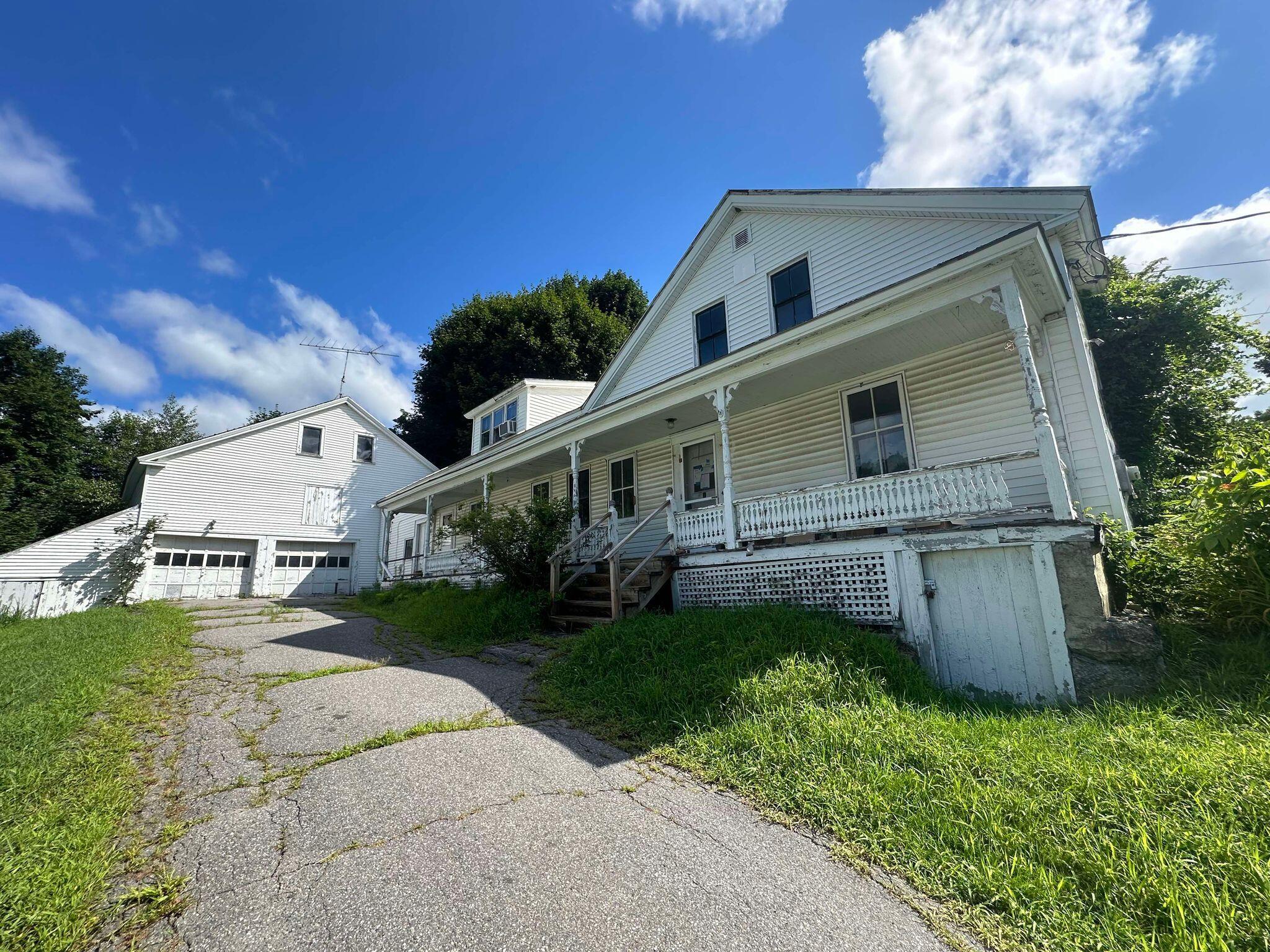 Alpine St, Oakland, ME 04963
