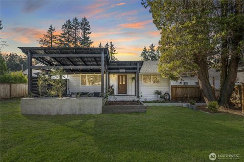 6916 Beverly Ln, Everett, WA, 98203-4941 | Card Image