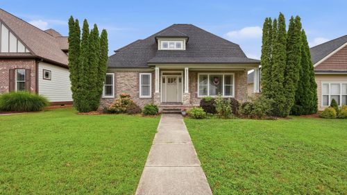 9712 Rookwood Cir, College Dale, TN, 37363-1055 | Card Image
