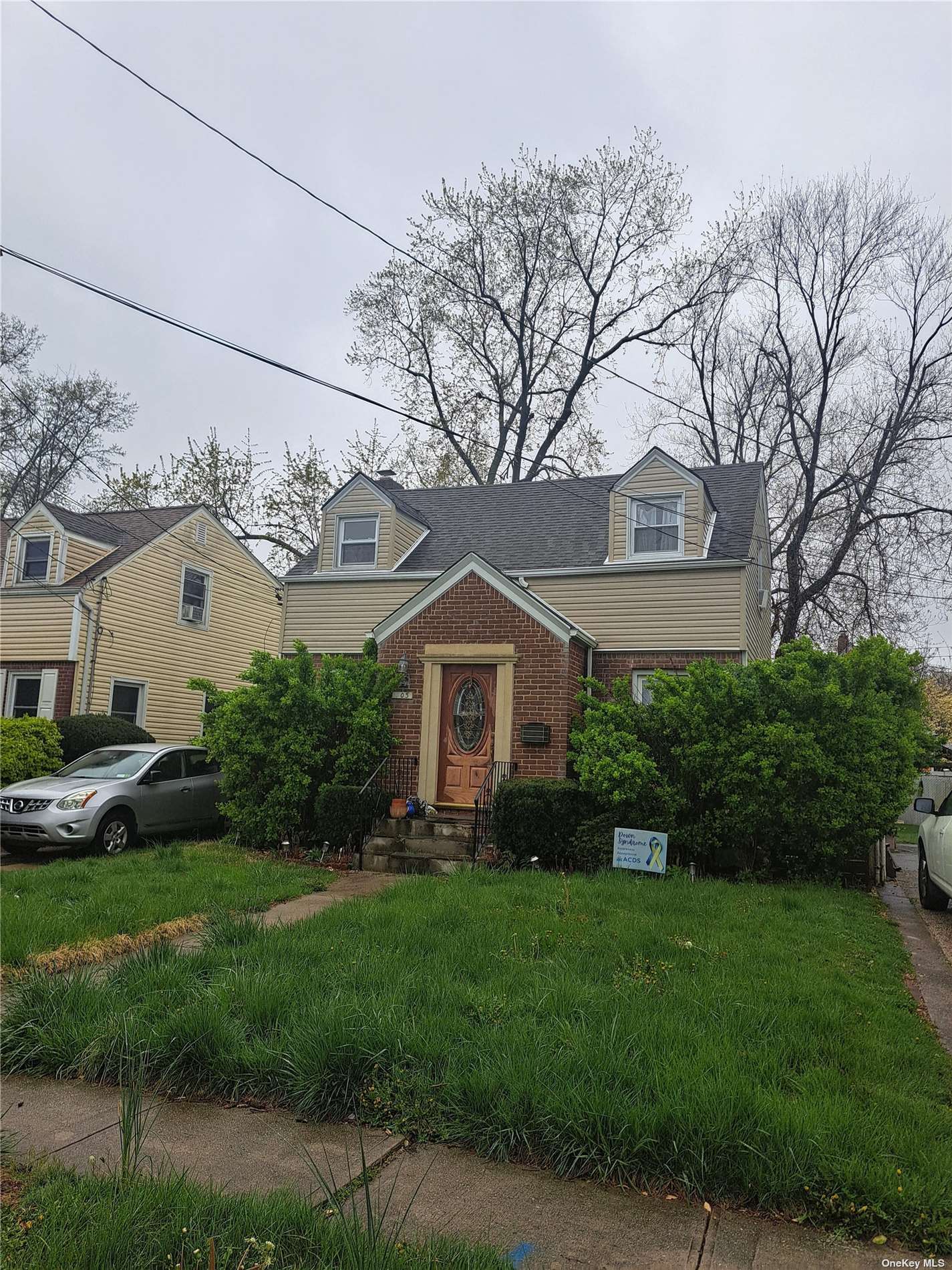 Perry St, Hempstead, NY 11550