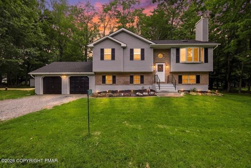 296 Scotch Pine Dr, Pocono Summit, PA, 18346-7669 | Card Image