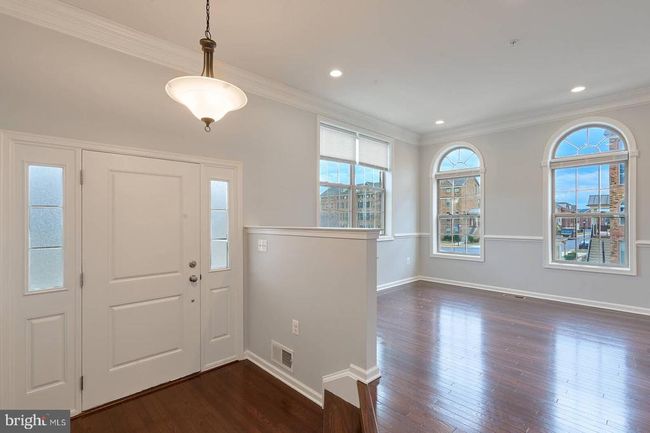 22505 Cambridgeport Sq, Townhouse with 4 bedrooms, 4 bathrooms and null parking in ASHBURN VA | Image 4