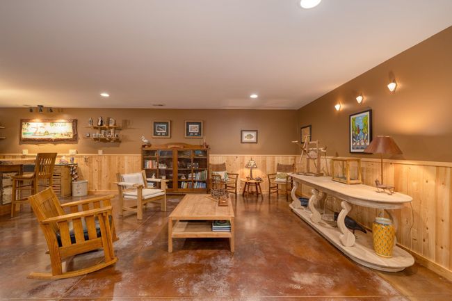Lower Level Family Room | Image 36