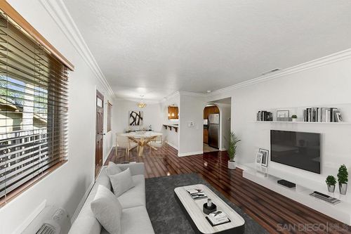 206-2744 W B St, San Diego, CA, 92101 | Card Image