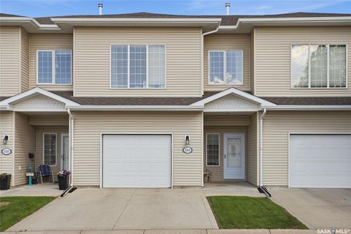 212 Mount Royal Place, Regina, SK, S4T7X9 | Card Image