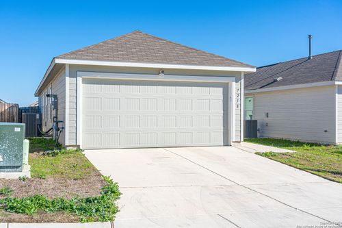 7258 Plow Run, San Antonio, TX, 78252-4552 | Card Image
