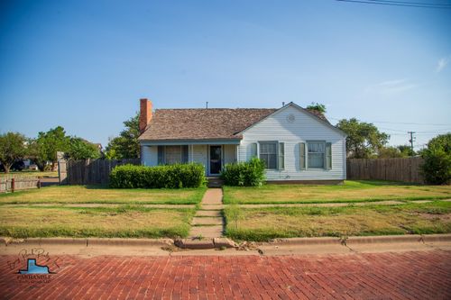 724 W Broadway Ave, Tulia, TX, 79088-2010 | Card Image