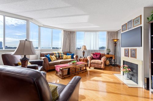 1403-11881 88 Ave, Delta, BC, V4C8A2 | Card Image