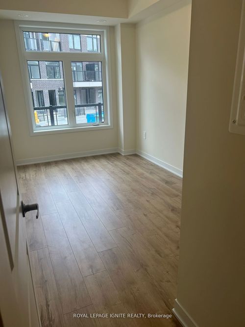 227-755 Omega Dr, Pickering, ON, L1V | Card Image