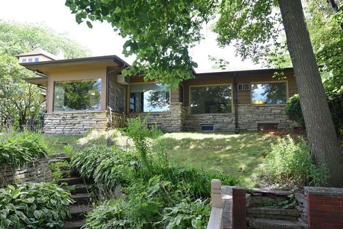 716 W Rock Pl, GLENDALE, WI, 53209-6528 | Card Image