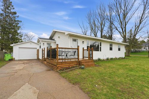 585 E Mcsloy Street, Gilman, WI, 54433 | Card Image