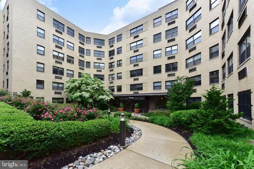 222-1801 Clydesdale Pl Nw, WASHINGTON, DC, 20009-6001 | Card Image