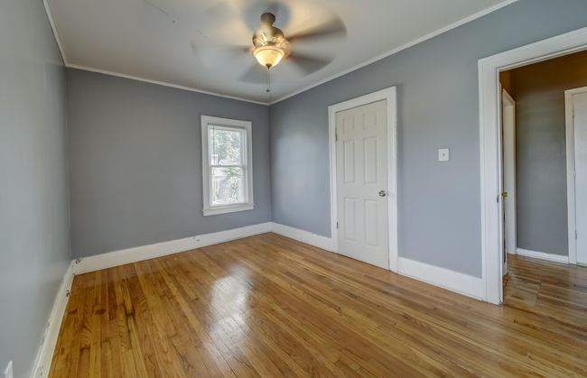 27 Milton Ave, Home with 2 bedrooms, 1 bathrooms and null parking in Hazel Park MI | Image 8