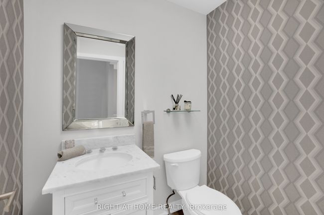 154 Anchusa Dr, House attached with 4 bedrooms, 4 bathrooms and 3 parking in Richmond Hill ON | Image 20