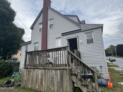4 Ball St, Hoosick Falls, NY, 12090-1304 | Card Image