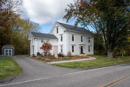 13 Blackstone St, Mendon, MA, 01756-1304 | Card Image