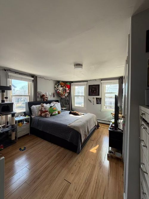 34-34 Cross St, Waltham, MA, 02453-5430 | Card Image